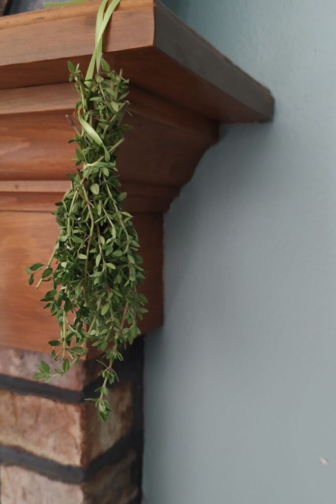 hang-dry-summer-herbs-woodwives-